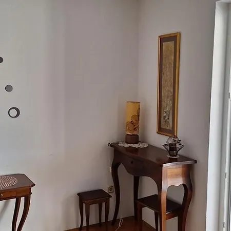 Kalamar Apartment *